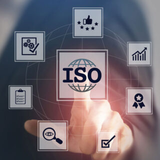 ISO17100準拠　法人向け翻訳サービスのイメージ画像